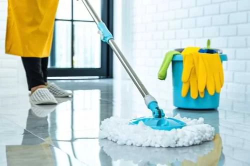 Reinigungsservice reinigt Ihren Boden
